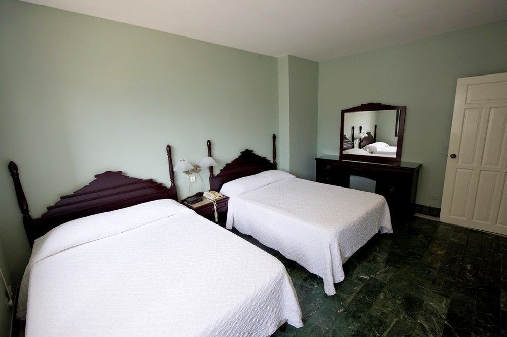 Torres De Alba Hotel & Suites Panama City Exterior photo